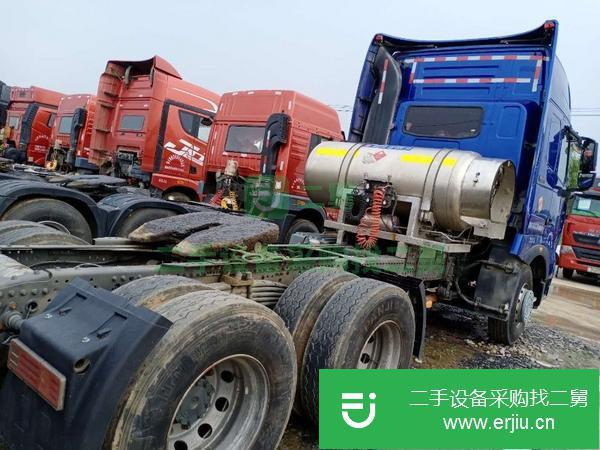 山東出售二手豪沃牽引車國五