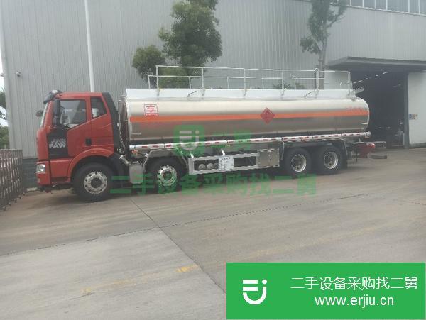 廣東出售前四后八鋁合金油罐車