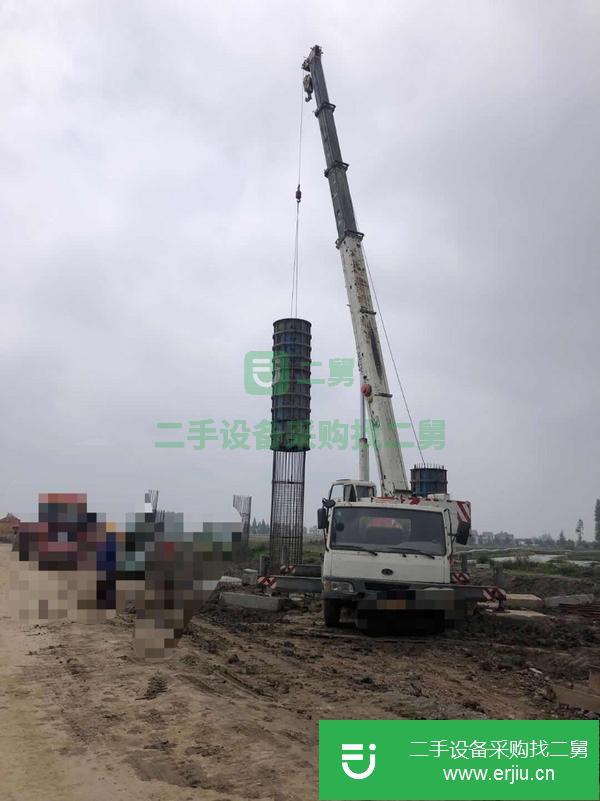 湖北出售二手中聯(lián)吊車