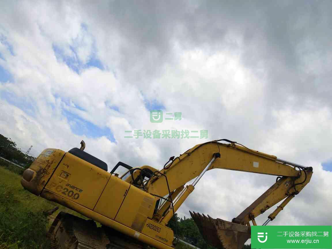 廣東出售二手小松PC200-6挖掘機