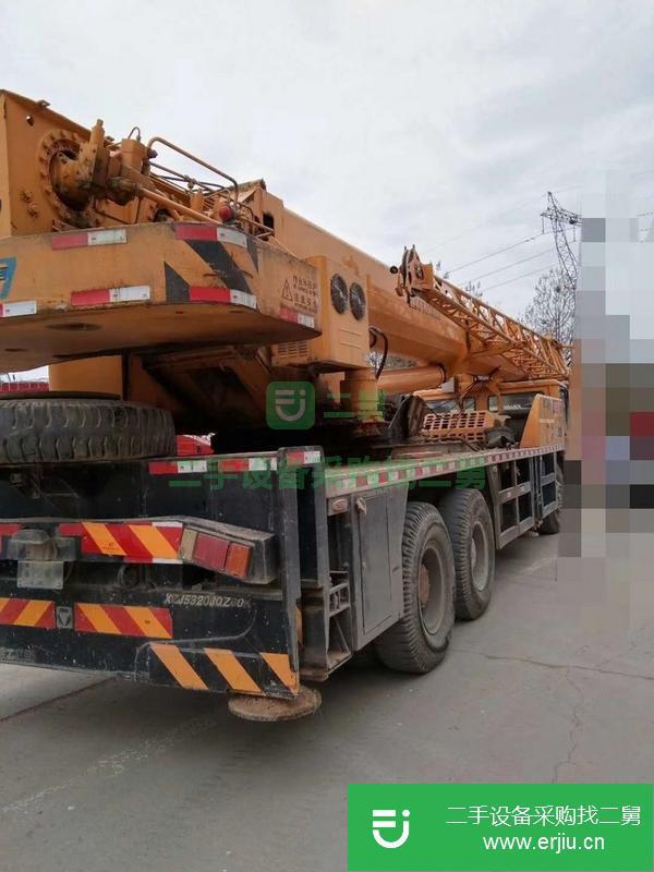 江蘇出售二手徐工吊車，手續齊全，原車原漆，精品車況