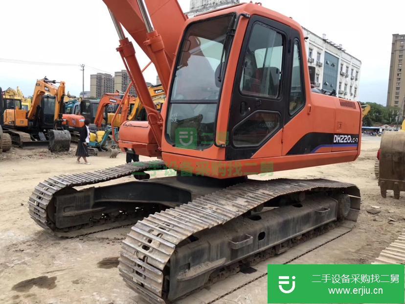 甘肅出售二手斗川225-9挖掘機