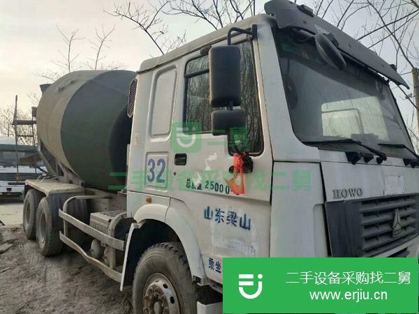 山東出售二手大12方豪沃攪拌車,手續齊全,原裝原版