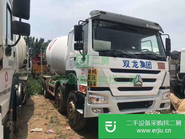 云南出售二手豪沃攪拌車