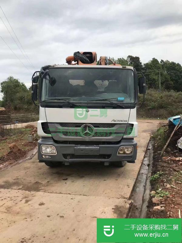 安徽出售二手中聯重科泵車,奔馳底盤,好用的六節臂