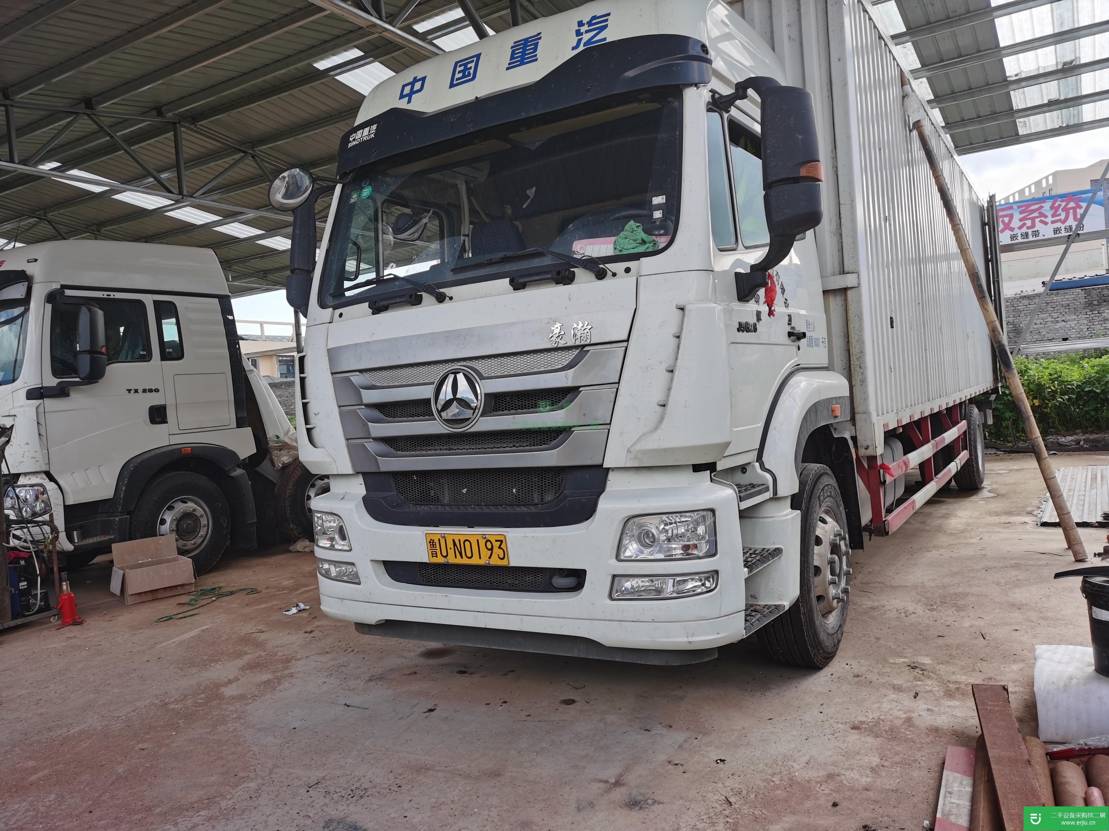 山東出售二手重汽豪瀚箱式貨車