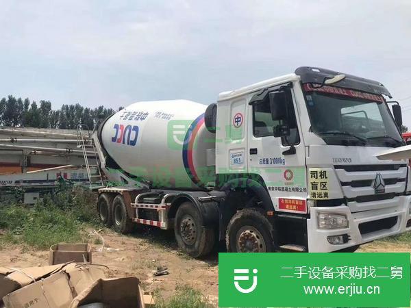 云南出售二手豪沃攪拌車