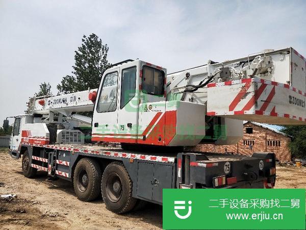 青海出售二手中聯(lián)25噸吊車