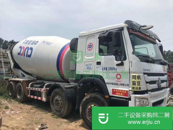 云南出售二手豪沃攪拌車