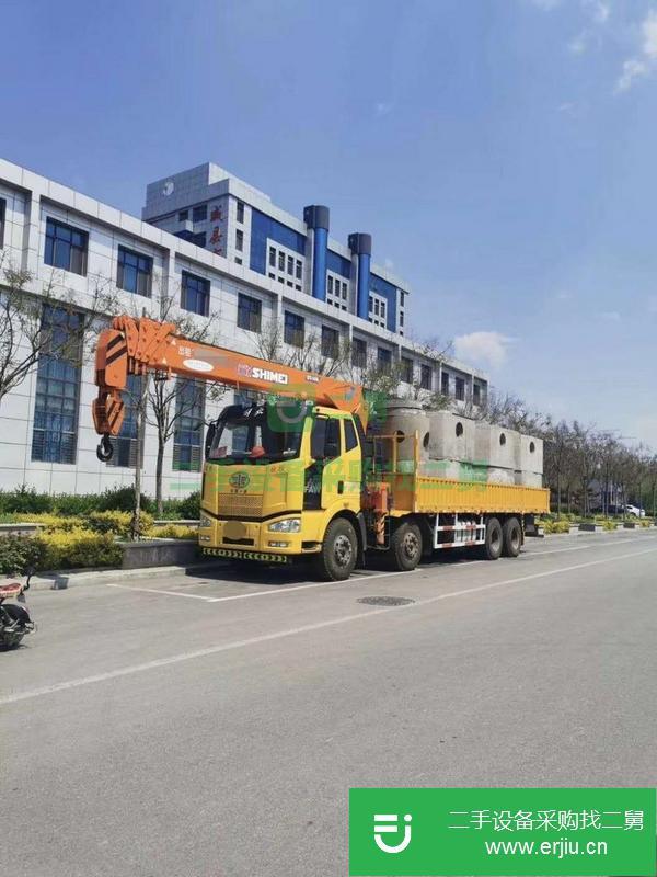 河北出售二手14噸5節臂吊車，臂長19.5米，國五車，上操作四只腿