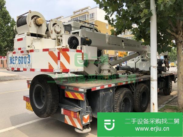 河南出售二手中聯(lián)12噸吊車