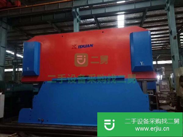 山東出售二手500噸6米電液數(shù)控折彎機(jī)