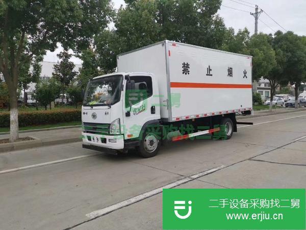 四川出售二手解放虎V易燃氣體廂式運輸車