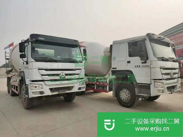 山東出售二手豪沃攪拌車國四
