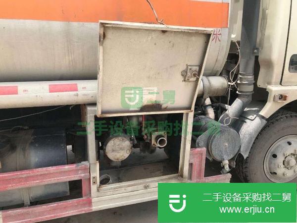 湖北出售二手東風(fēng)多利卡8噸加油車