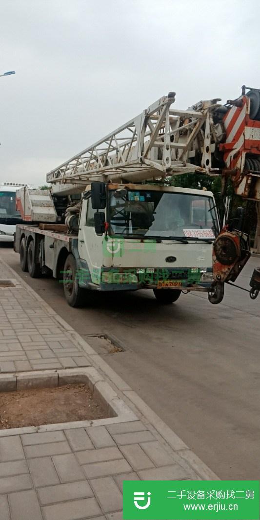 河南出售二手中聯(lián)16噸吊車