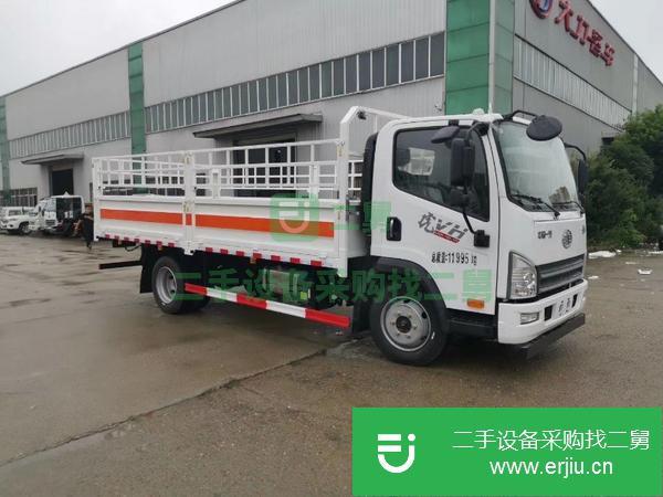 重慶出售二手危險品廂式運輸車