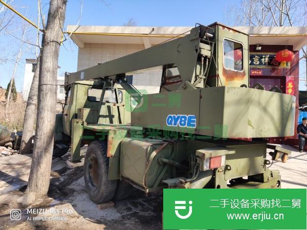 河南出售二手吊車，6缸柴油發(fā)動機