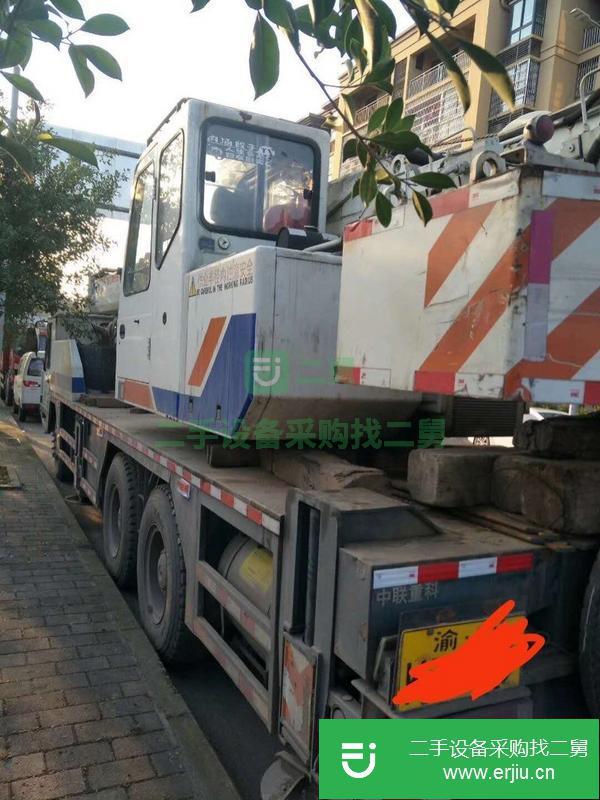 重慶出售二手中聯(lián)25四節(jié)臂吊車