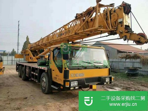 河南出售二手徐工吊車，四節臂，電腦工作