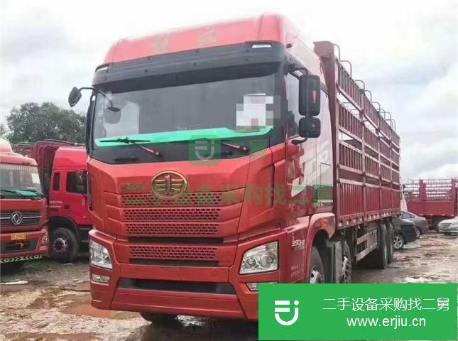 江西出售二手青島解放JH6倉柵載貨車