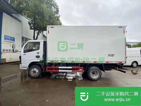 新疆出售二手東風福瑞卡冷藏車
