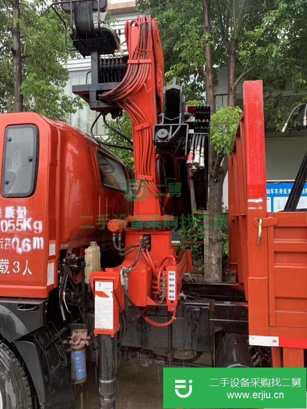 湖北出售四噸折疊臂吊車
