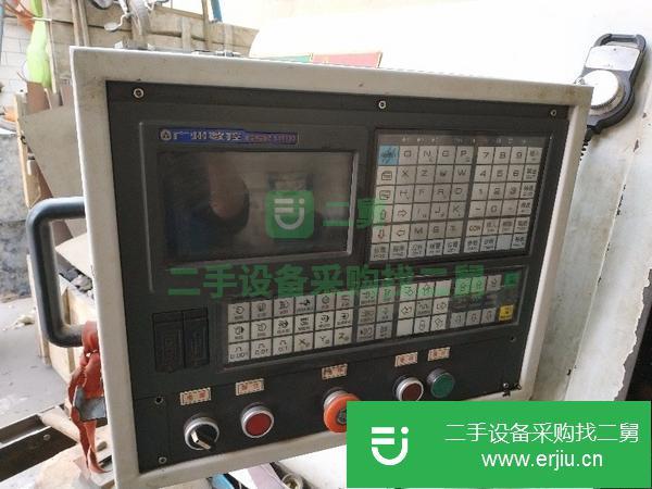 河南出售二手在位CK6150數(shù)控車床