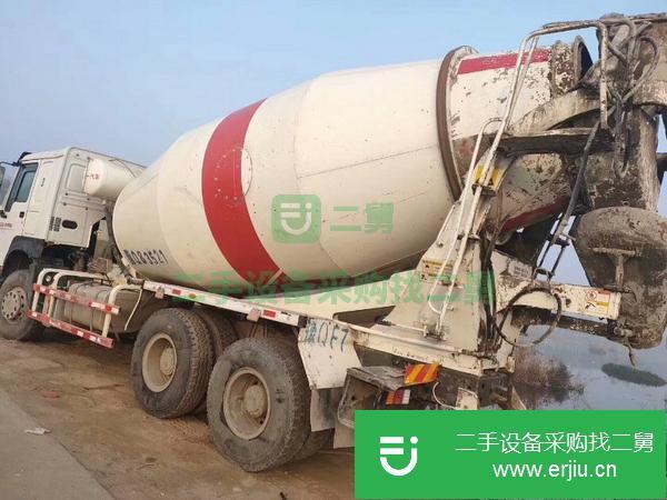 湖南出售二手豪沃攪拌車,三一上裝,車況精品輪胎9成新