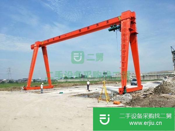 湖南出售10噸22米懸5米全包廂式龍門吊