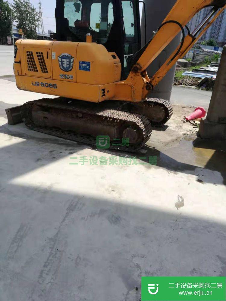 河南出售二手龍工LG6060挖掘機