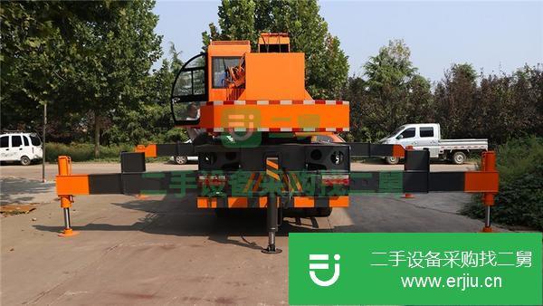 山東出售二手10噸吊車(chē)