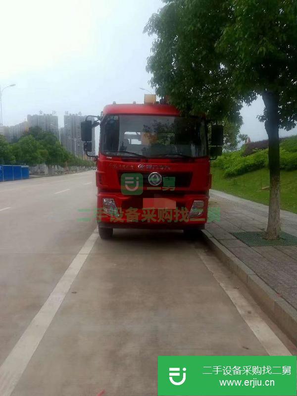 湖北出售二手東風玉柴180馬力十噸吊車