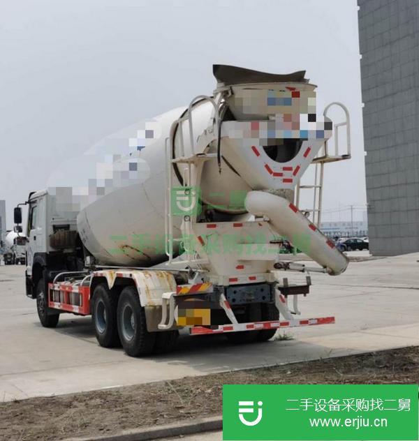 北京出售17年豪沃攪拌車，亞特上裝