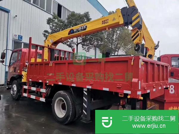湖北出售二手130馬力6.3噸吊車