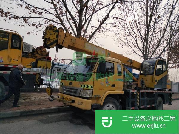 河南出售二手森源八噸三節(jié)臂吊車