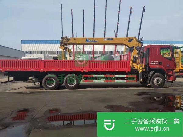 云南出售二手柳汽后八輪14噸隨車吊