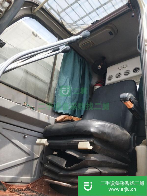安徽出售二手25噸中聯(lián)吊車