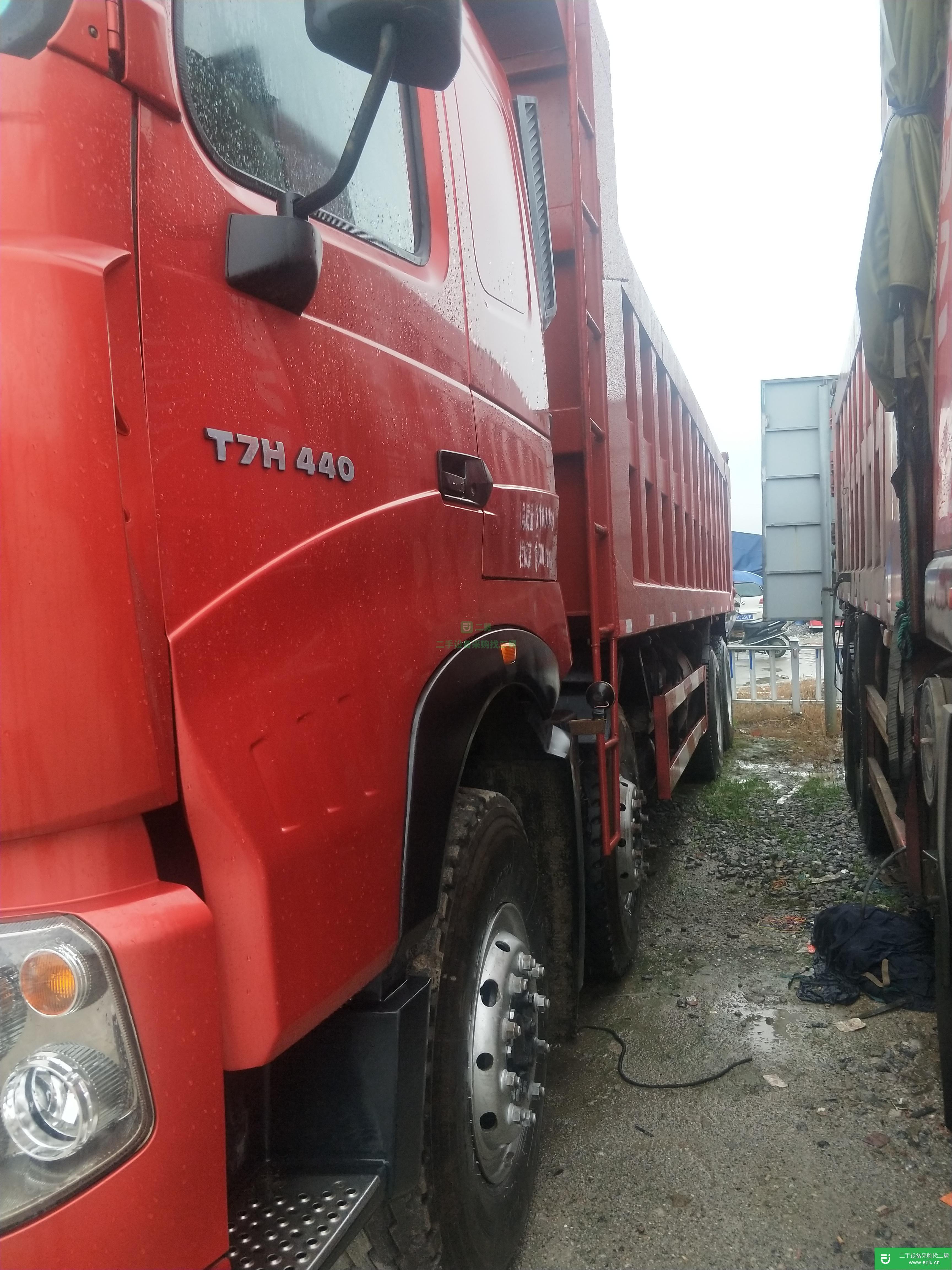 江西出售二手重汽豪沃自卸車