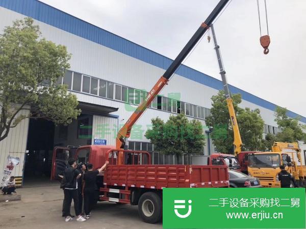 江蘇出售二手重汽王牌5噸隨車吊