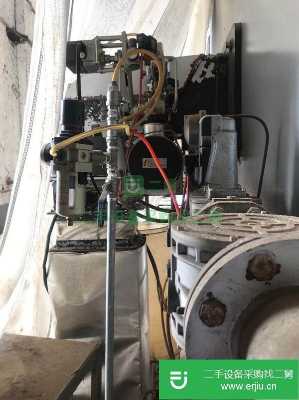 浙江出售二手特富600萬大卡油氣兩用導熱油鍋爐
