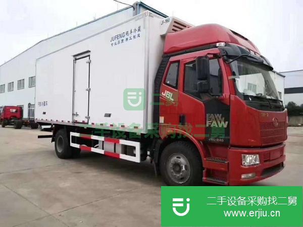 湖北出售二手解放J6L高頂雙臥6.8米冷藏車