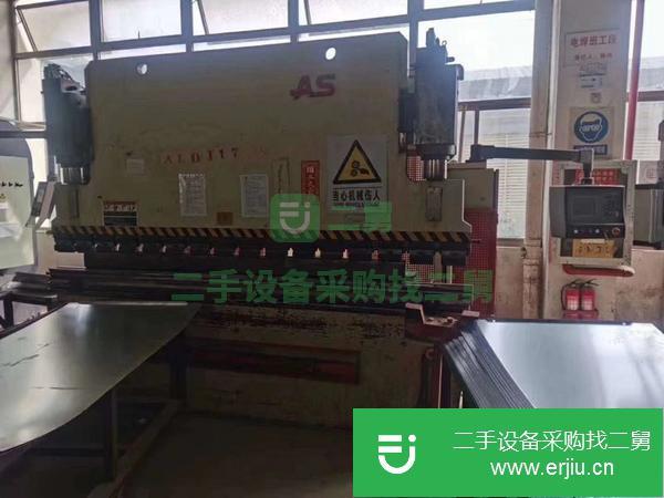 上海出售二手100噸3.2米電液數(shù)控折彎機(jī)
