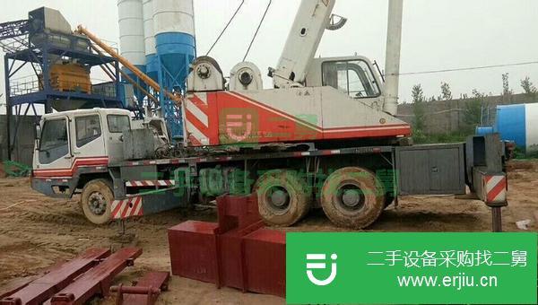 河北出售二手中聯重科吊車，25噸