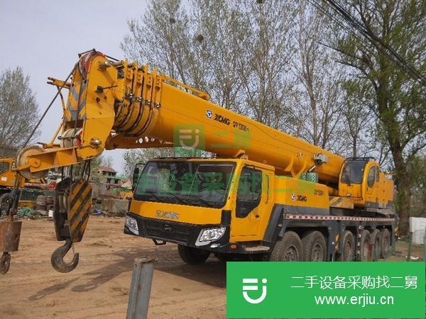 河南低價出售一臺徐工吊車