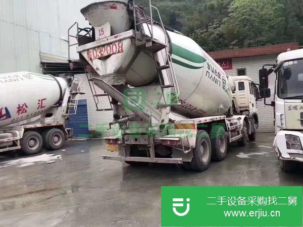 重慶出售二手豪沃攪拌車