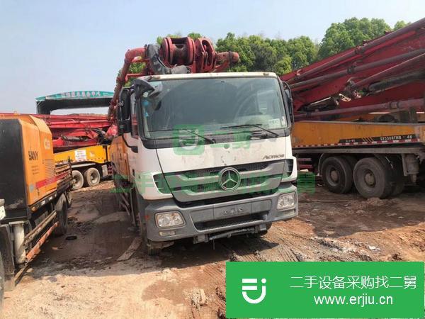 河南出售二手三一泵車 奔馳49米底盤