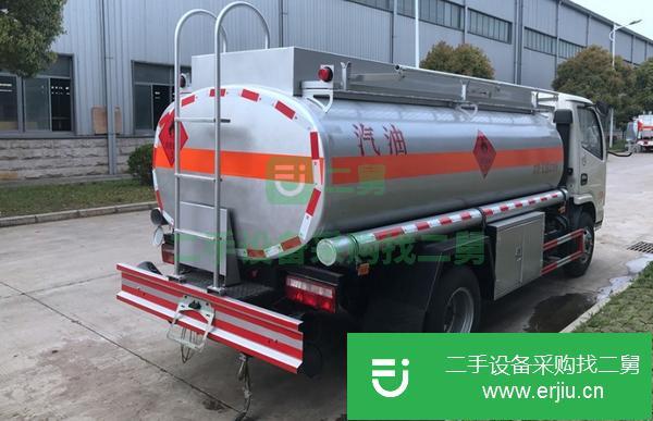 河北出售二手東風多利卡5噸油罐車