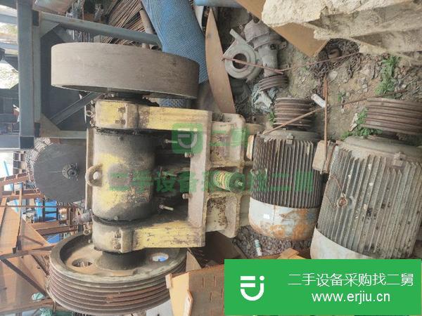 山東出售二手575鄂式破碎機