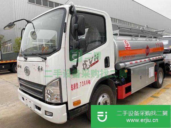 甘肅出售二手國五5噸油罐車